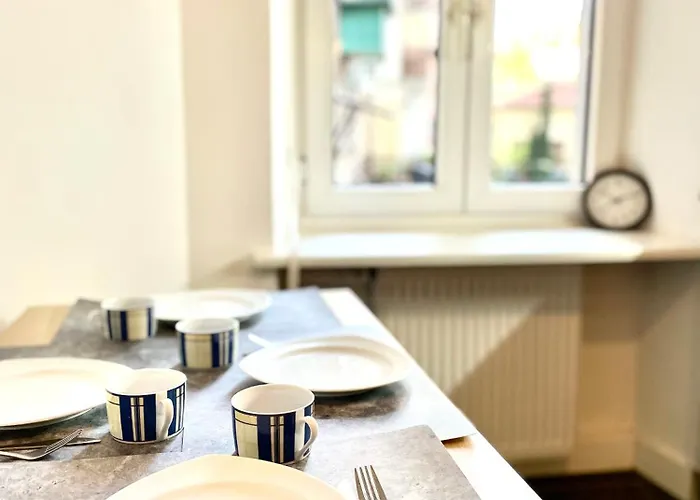 N-ferienwohnung Naehe U-bahn Fuer 4 Personen Appartement *